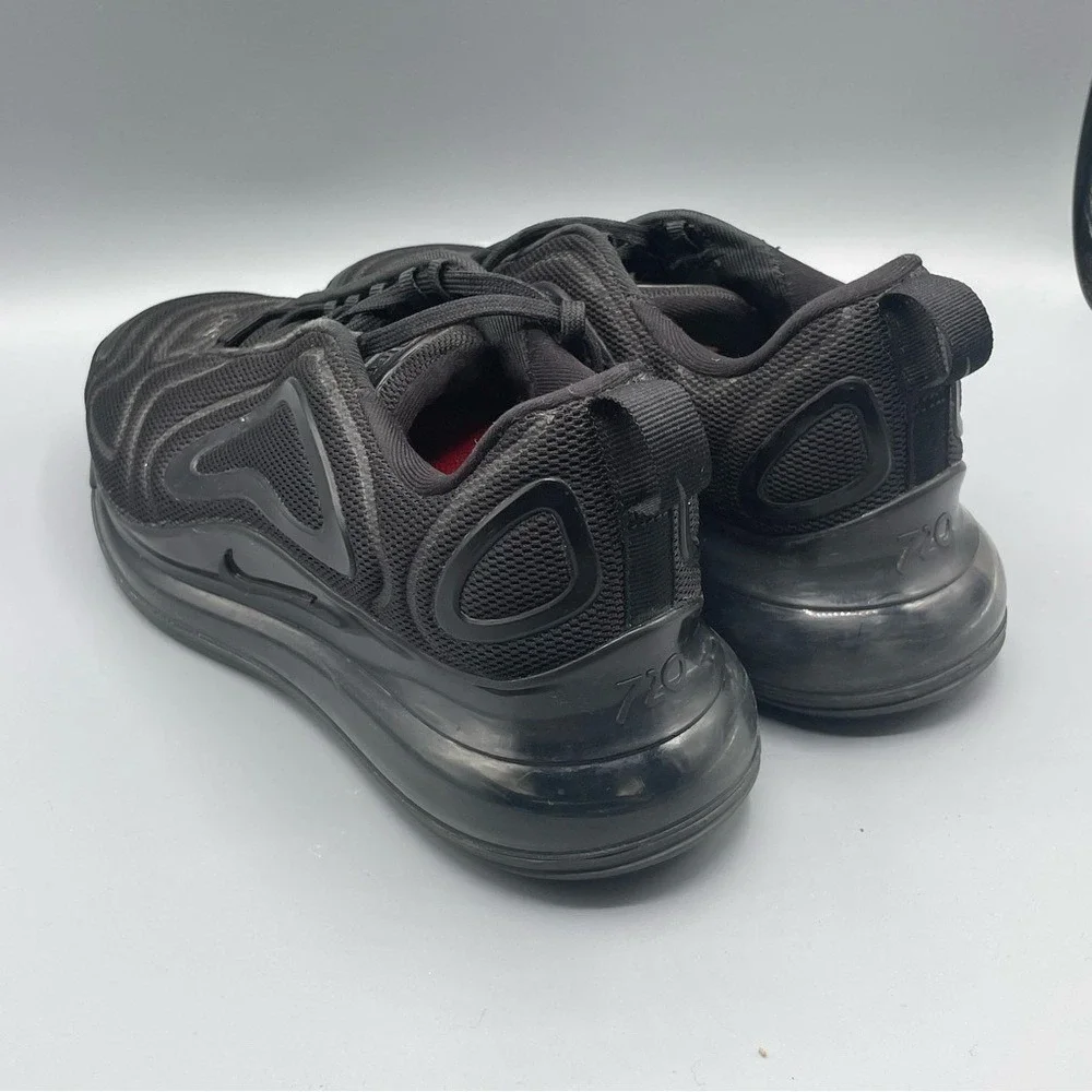 Nike‎ Air Max 720 in the 'Triple Black'